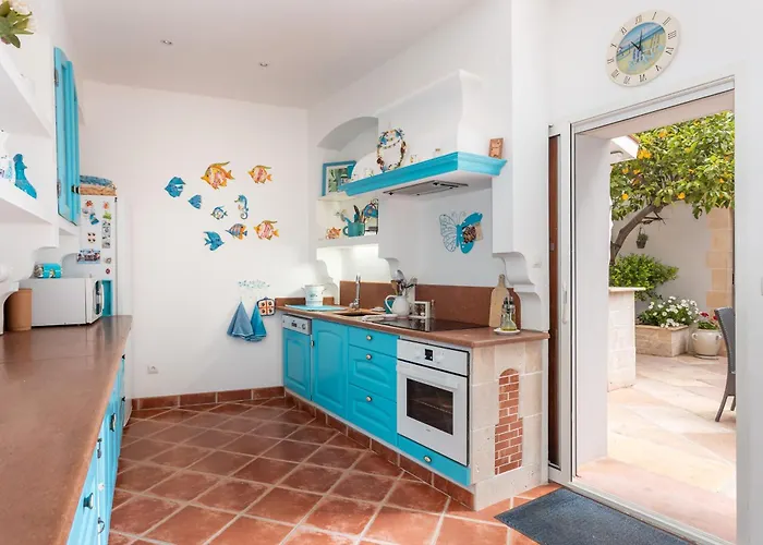 L'incanto Blu Nyaraló *